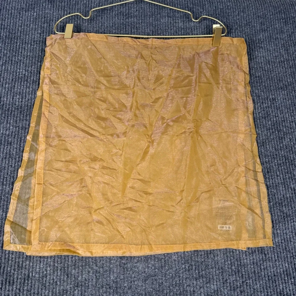 Pier 1 Imports or material pattern